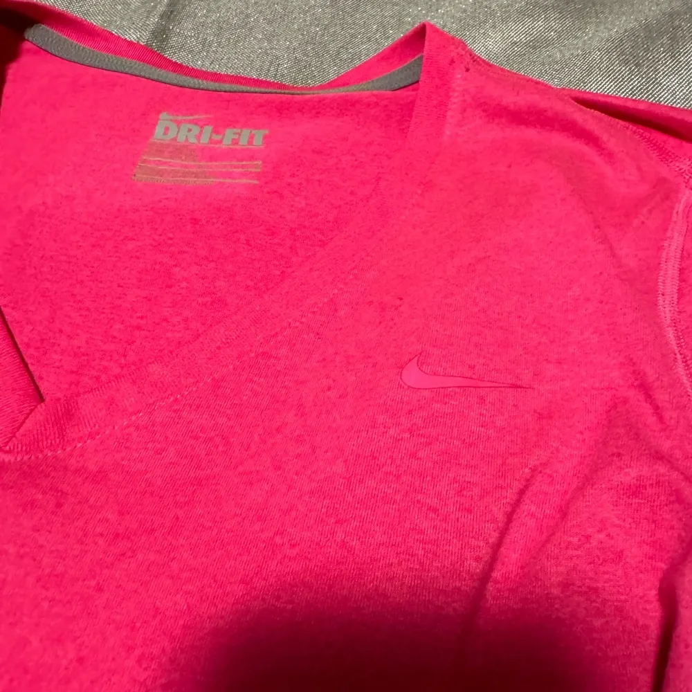 Nike Dri-FIT Pink Athletic Top - Image 3