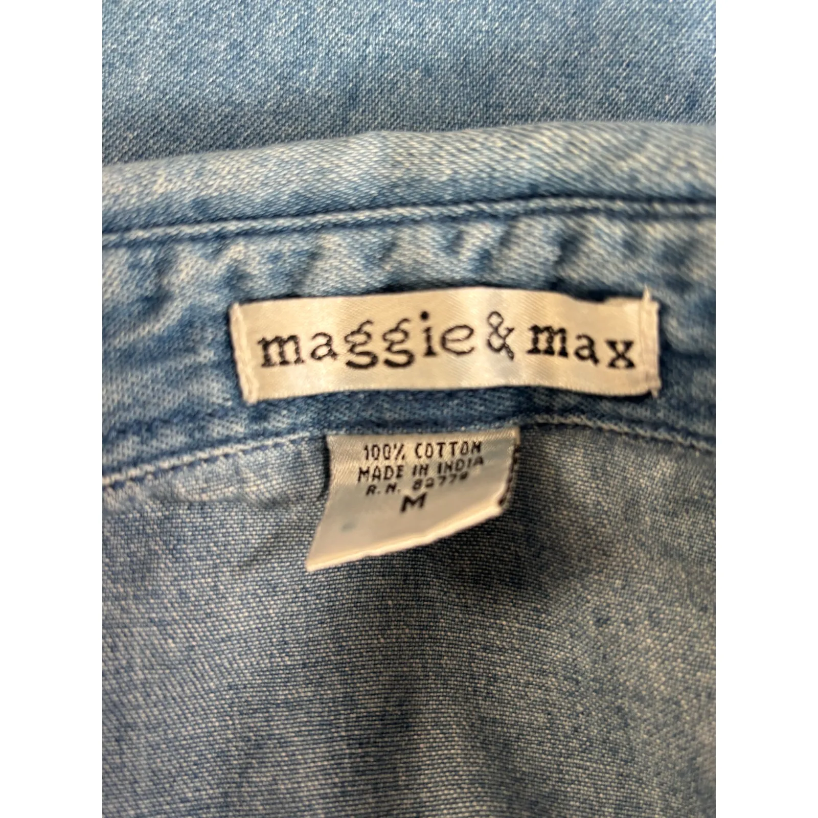 90s Chambray Denim Shirt Folk Art Embroidered Festive Angels Christmas Top Med Blue - Image 7