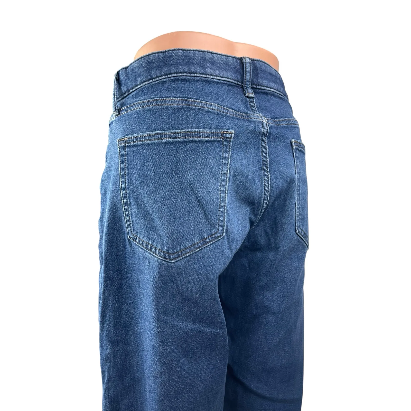 Uniqlo Women's Blue High Waisted Medium Wash Straight Leg Denim Jeans Size L - Image 4