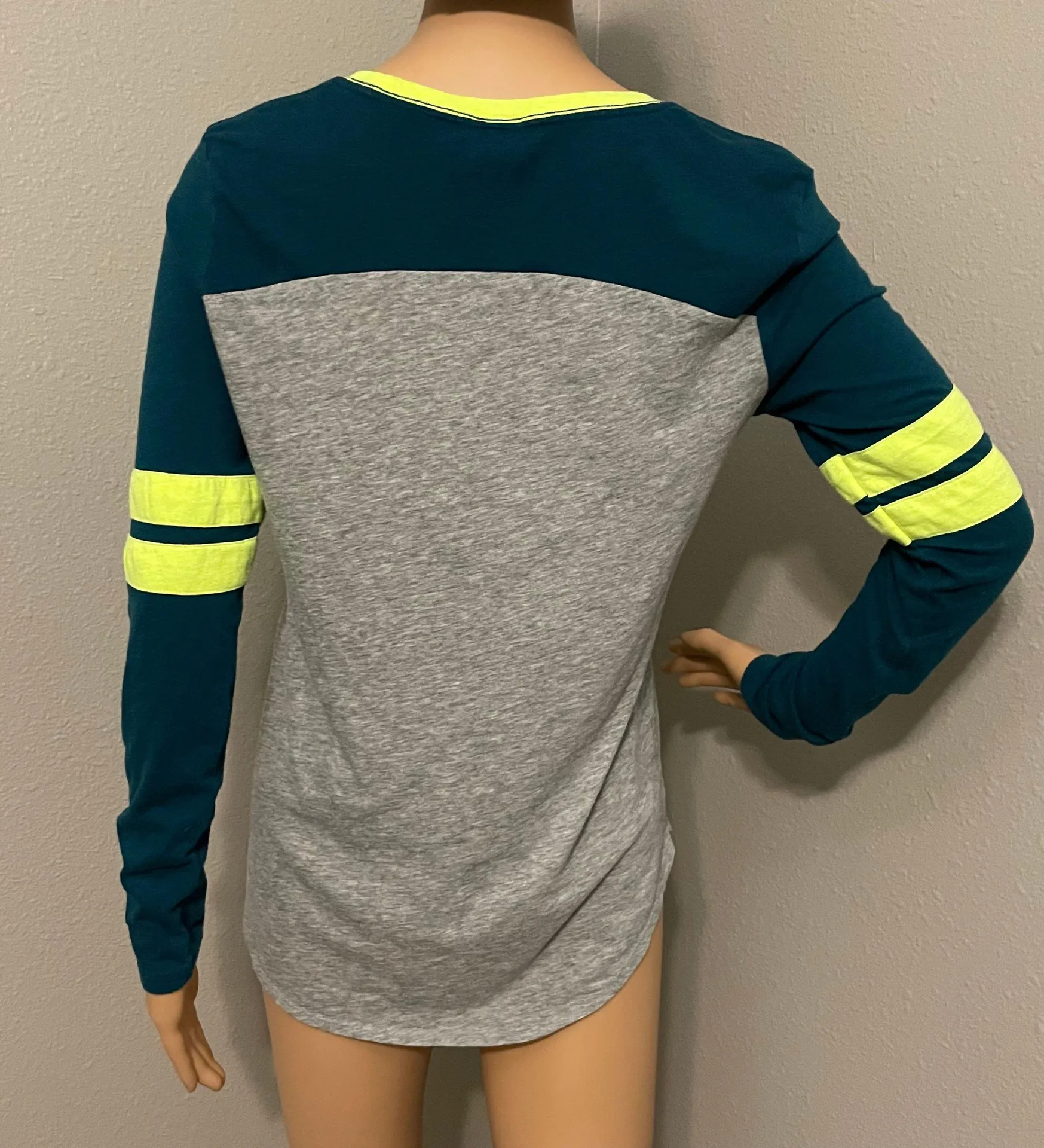Pink by Victoria’s Secret Dark Teal Gray Neon Yellow Long Sleeve Blouse Small - Image 2