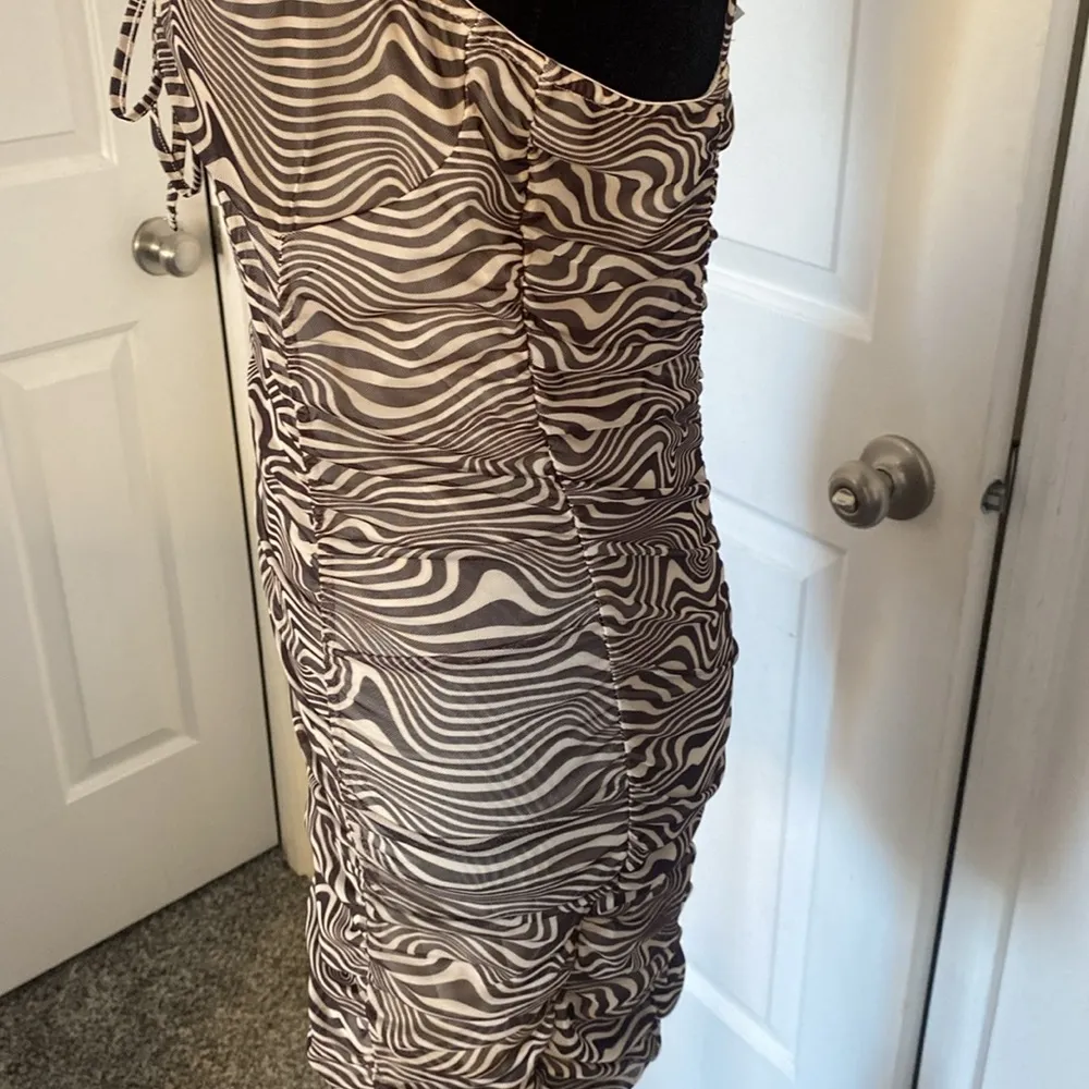 Divided H&M zebra print mini dress. - Image 4