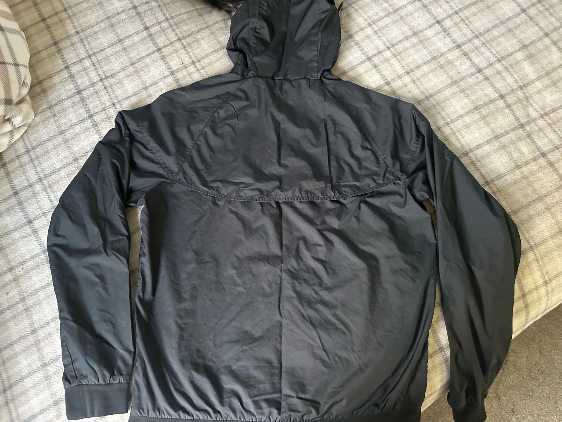Black Nike Windbreaker Jacket - Image 3