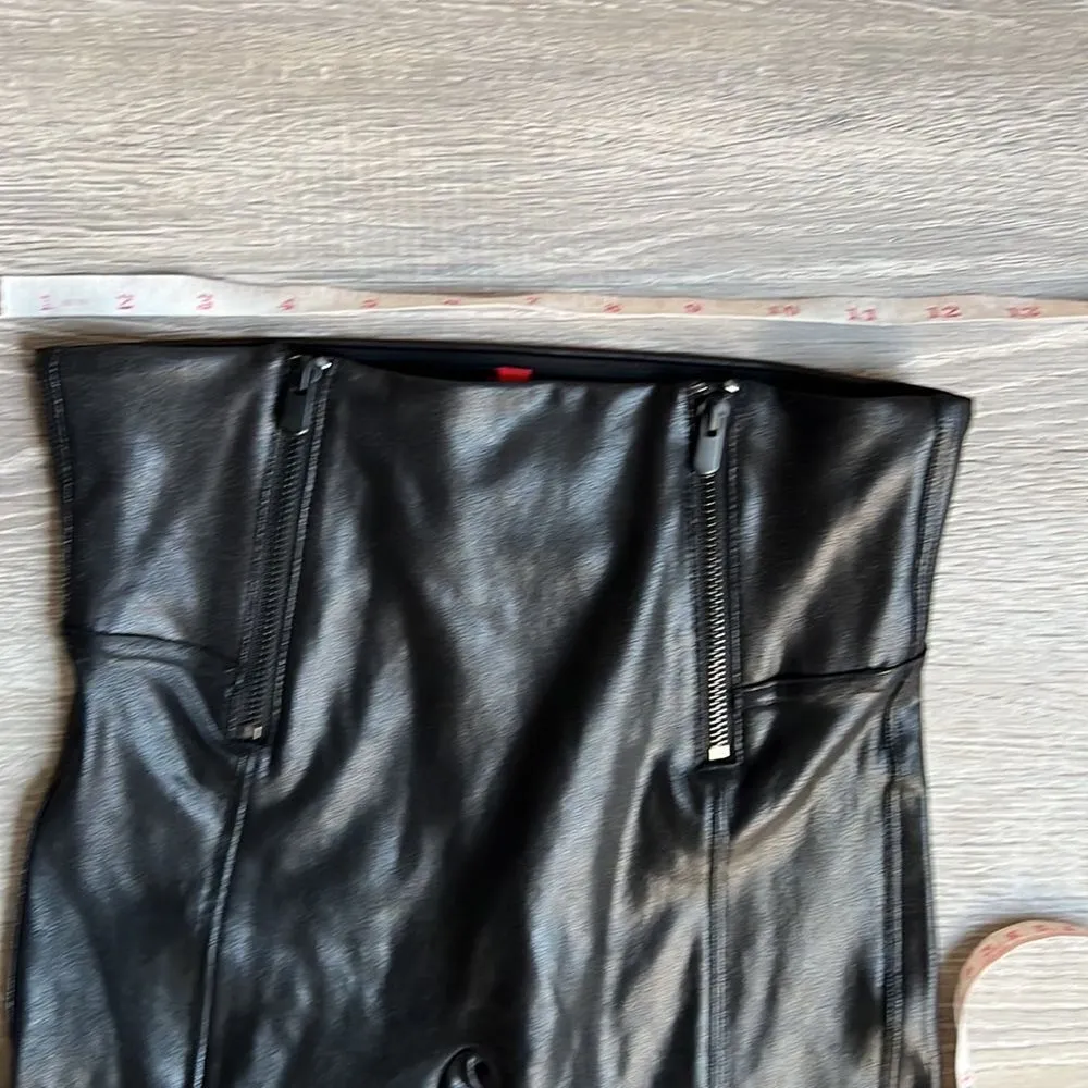 Spanx  faux leather Hip Zip Leggings - Image 14