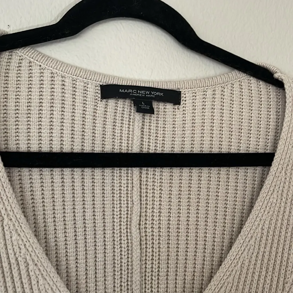 Marc New York Cream V-Neck Sweater with Ribbed Knit Size L - Image 3