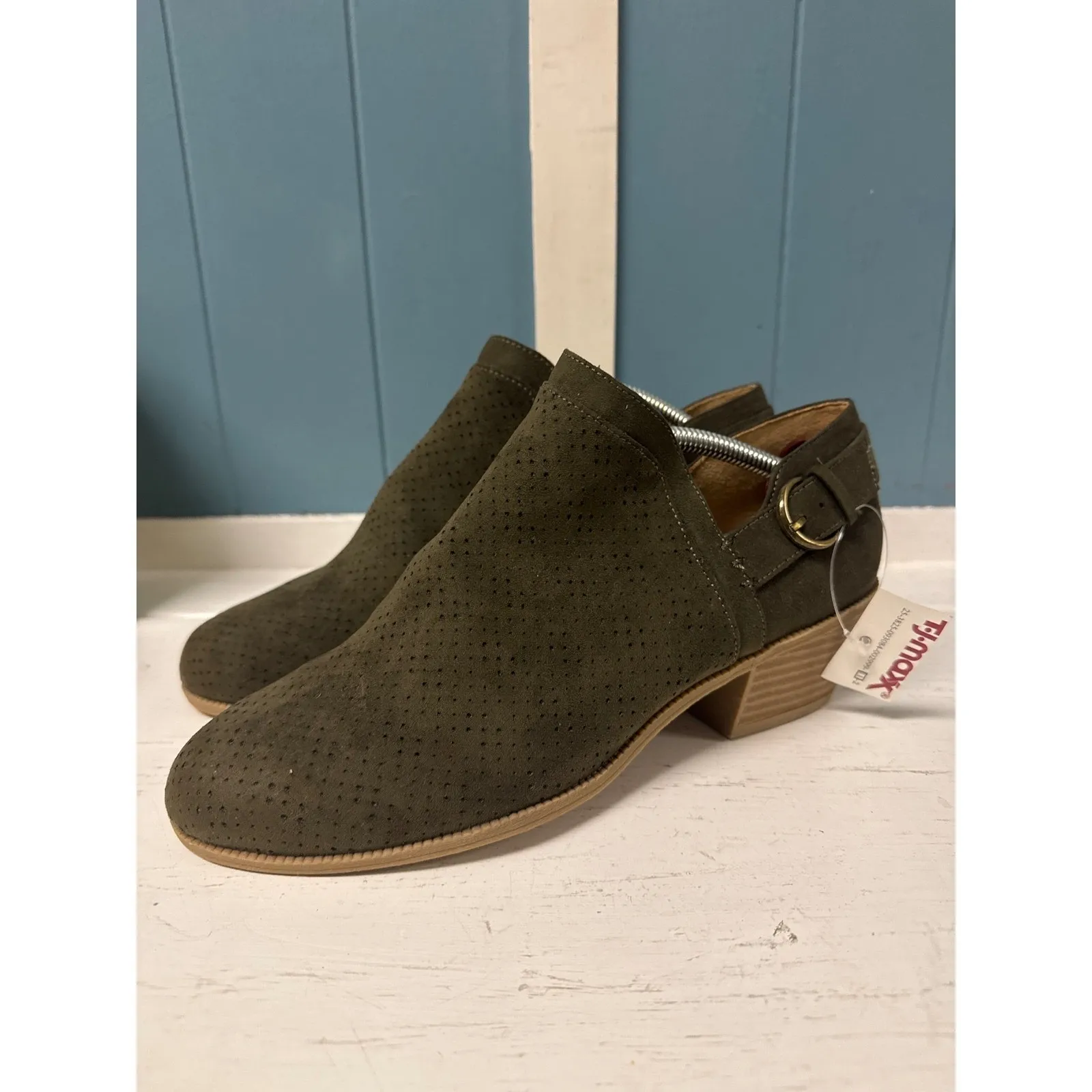 Dr. Scholl's Olive Green Perforated Faux Suede Buckle Ankle Booties‎ Women's Size 9 - Image 2