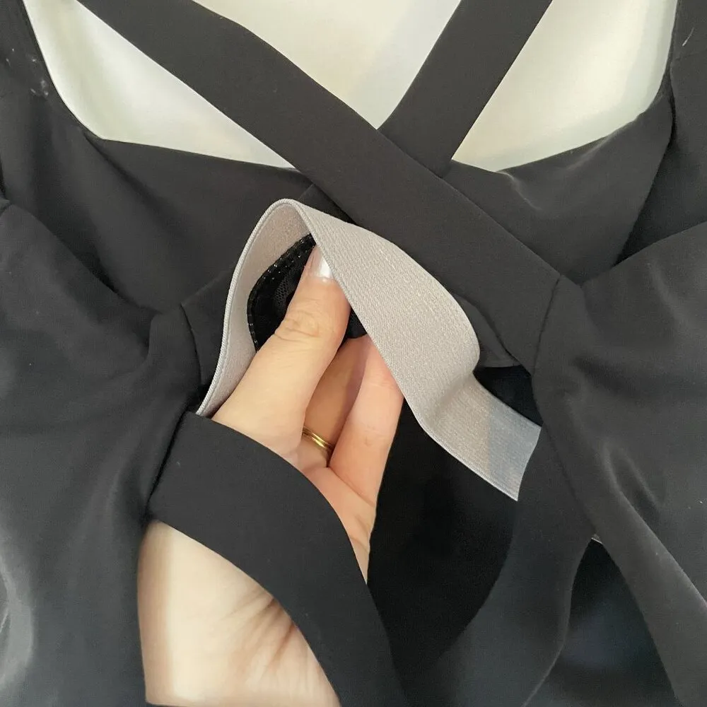 Women's size small compression lined sports bra criss cross back crop top black - Image 5