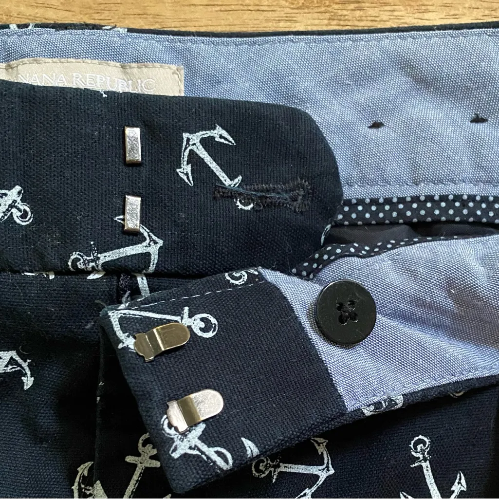 Banana Republic‎ Women’s Size 12 Navy Nautical Anchor Print Cotton Blend Shorts - Image 7