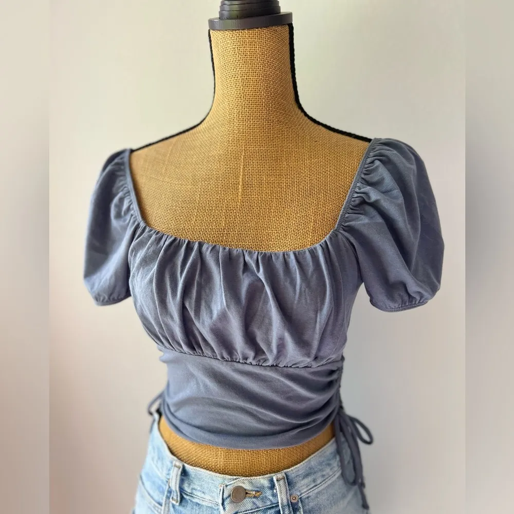 Hollister Cropped Blue Puff Short Sleeve Hollister Top - Image 2