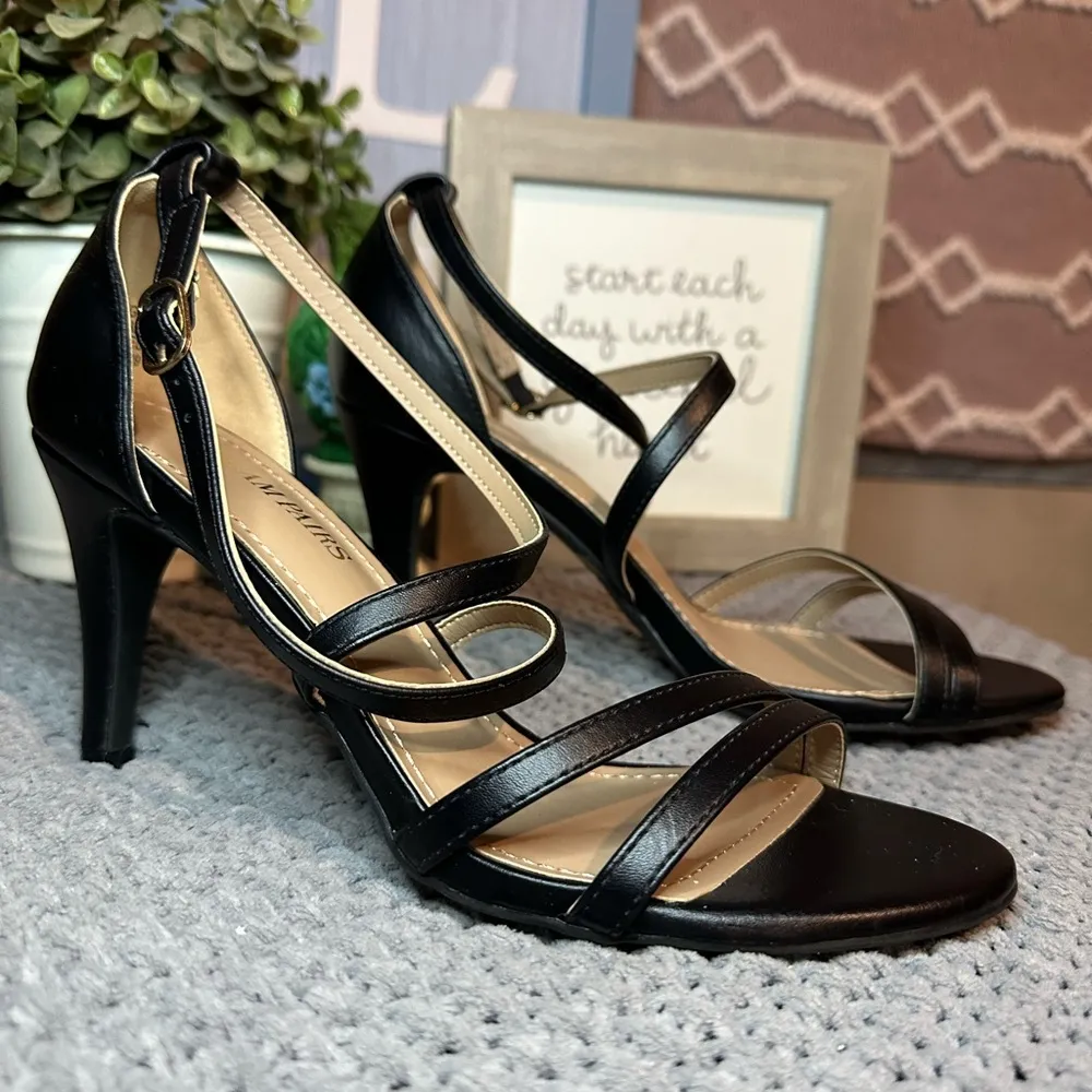 NEW Dream Pairs Strappy Black High Heels - Image 2