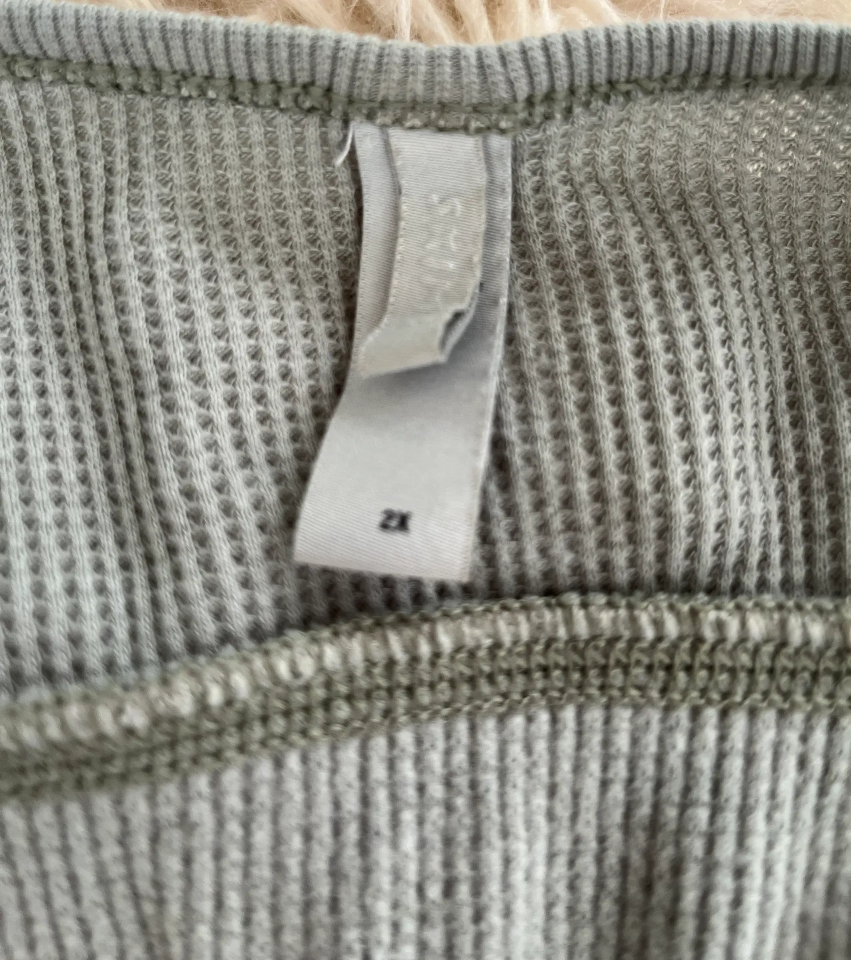 SKIMS Green Bra Top - Image 3