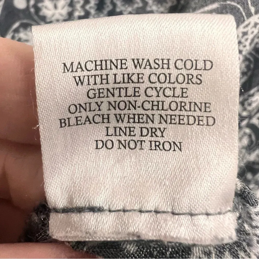 Grey Blouse Hi Low Hem with front pocket size medium - Image 8