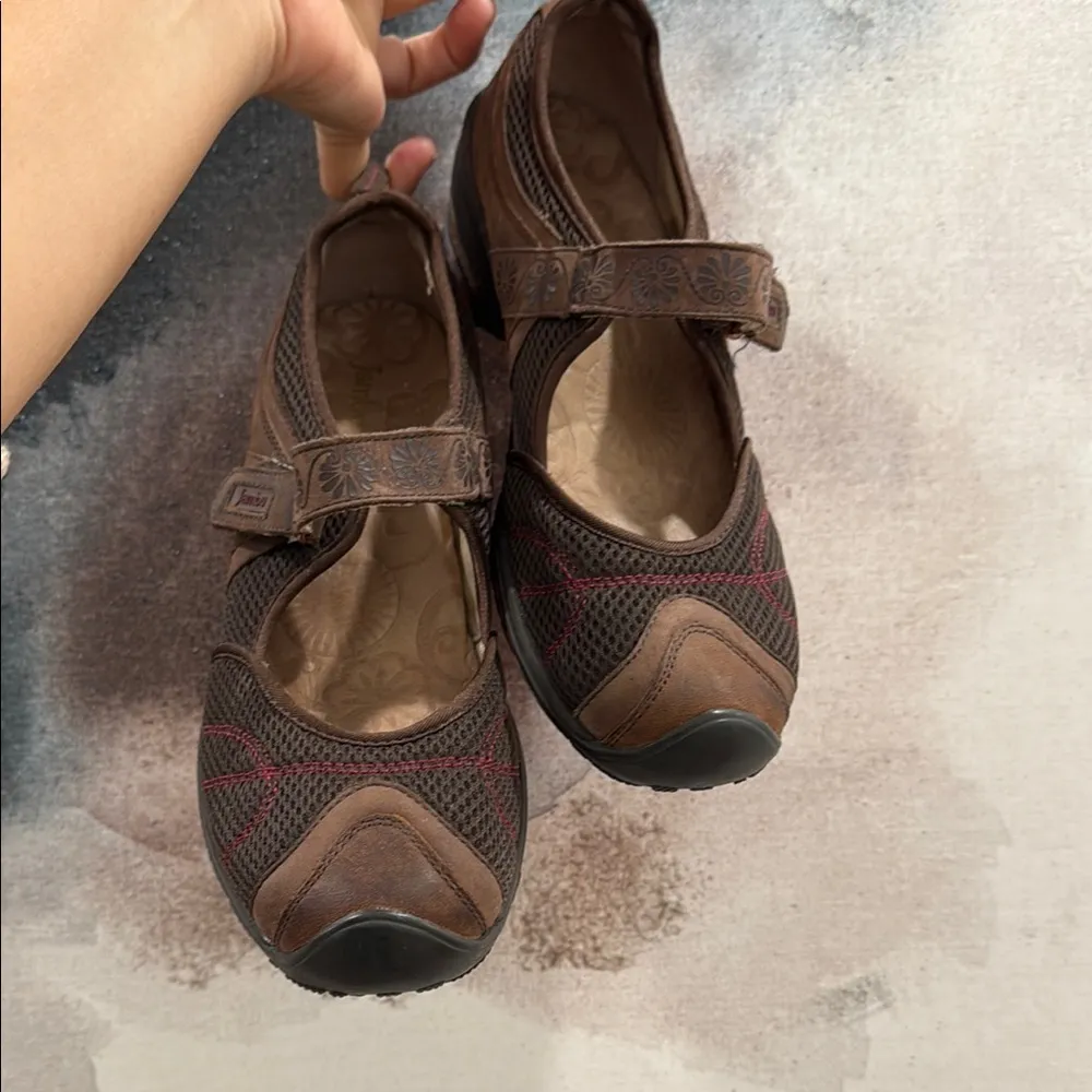 Jambu Brown and Red Sandals with Adjustable Strap - Image 6