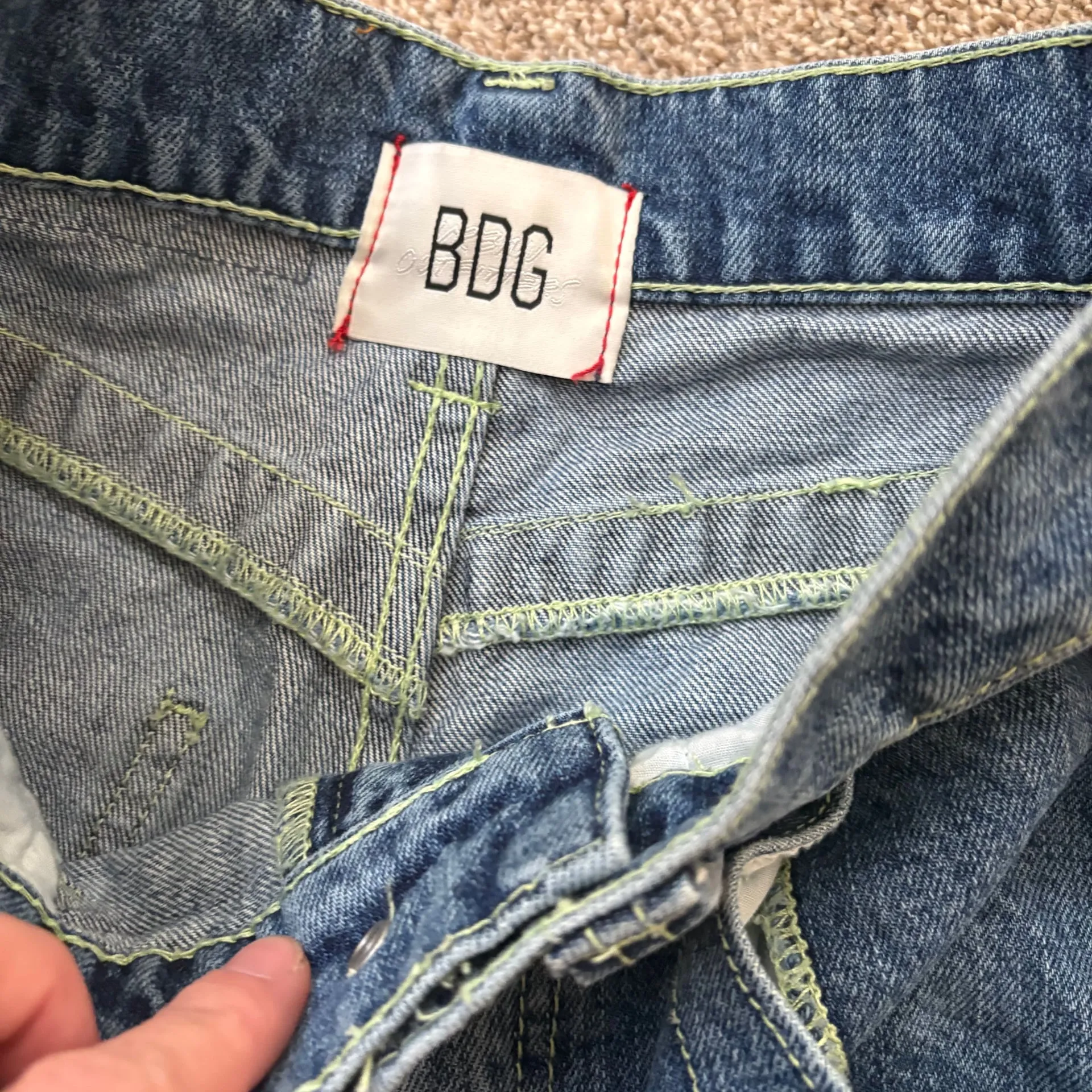 BDG Urban Outfitters Kayla Mid Rise Cargo Jeans Blue Denim Size 26 - Image 3