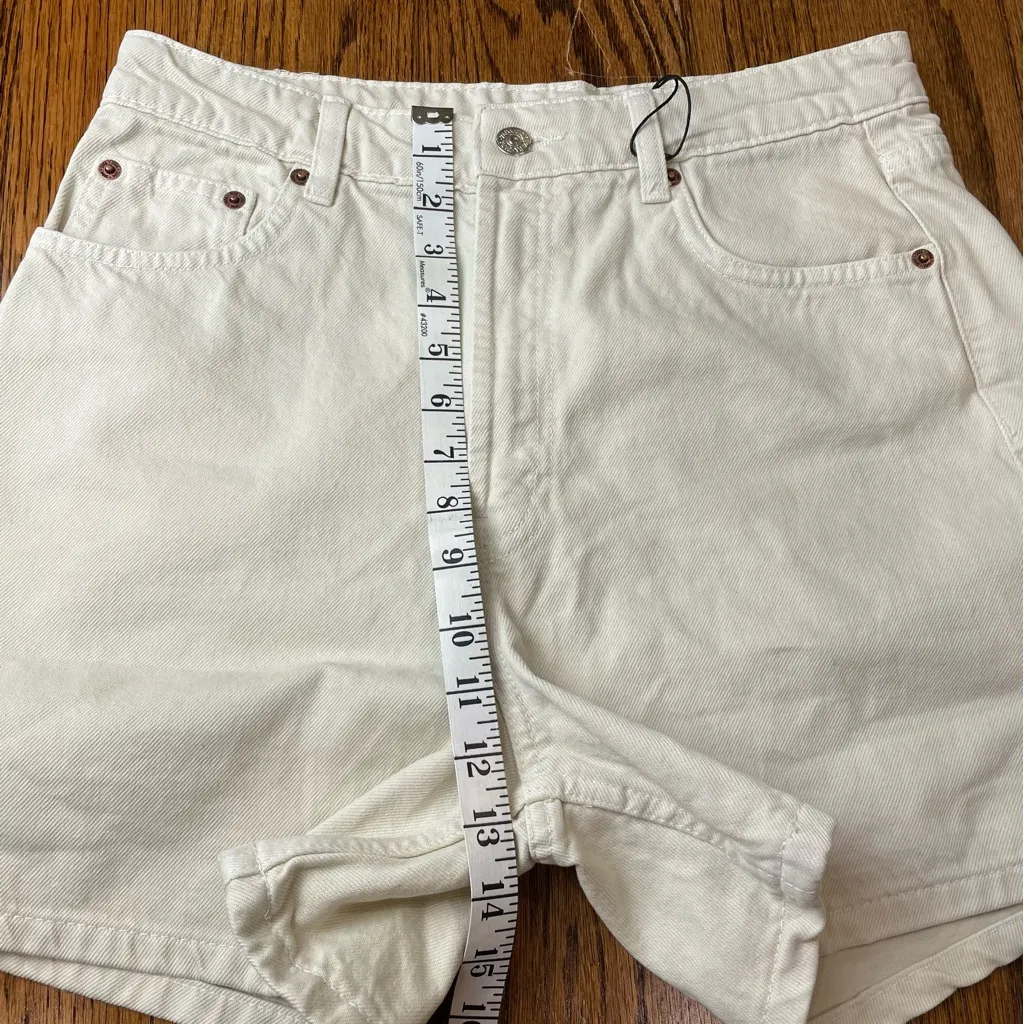 Zara Cream Jean Shorts NWT - Image 3