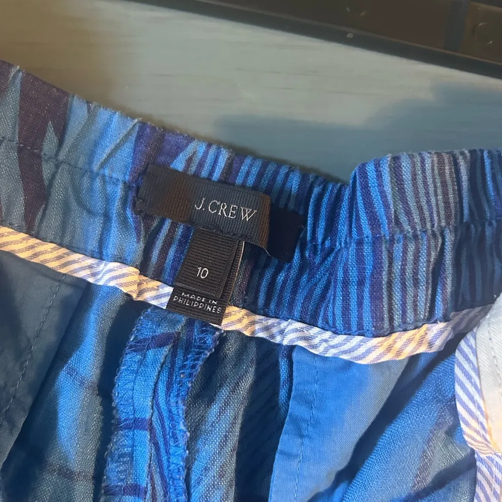 J.Crew Garden Shorts -100% Linen -Indigo Palm Fronds | Size 10 - Image 4