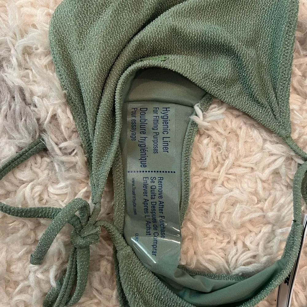 NWT PINK green shimmer bikini bottom - Image 4