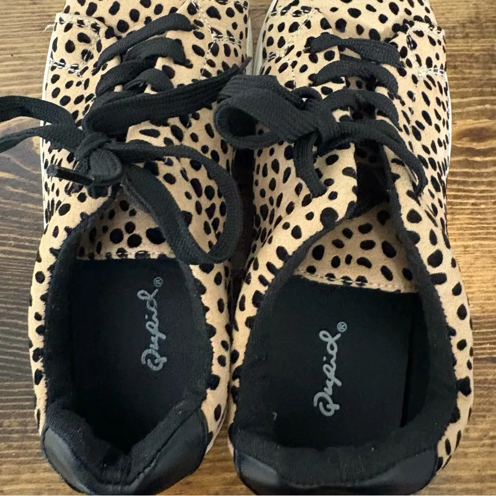 Qupid Tan Cheetah Print Sneakers‎ size 6 - Image 4