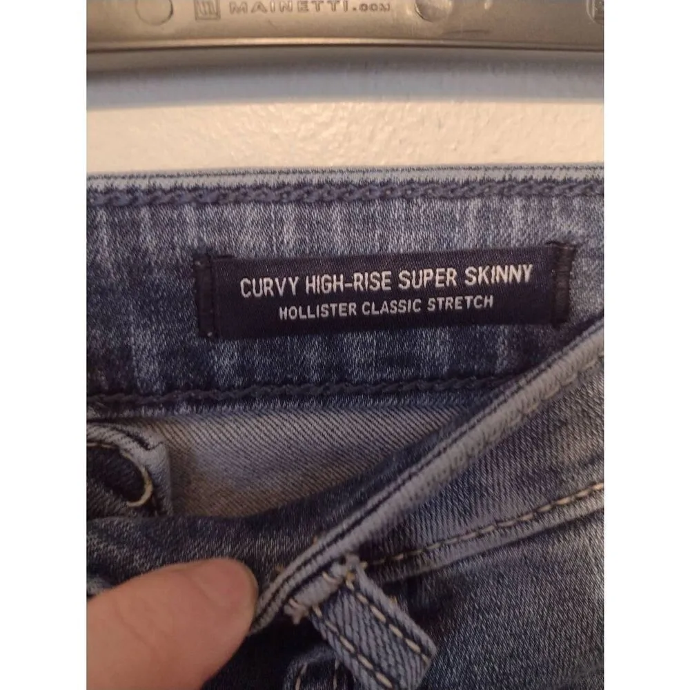 Hollister size 7 7R Curvy High Rise Super Skinny Jeans Destroyed - Image 3