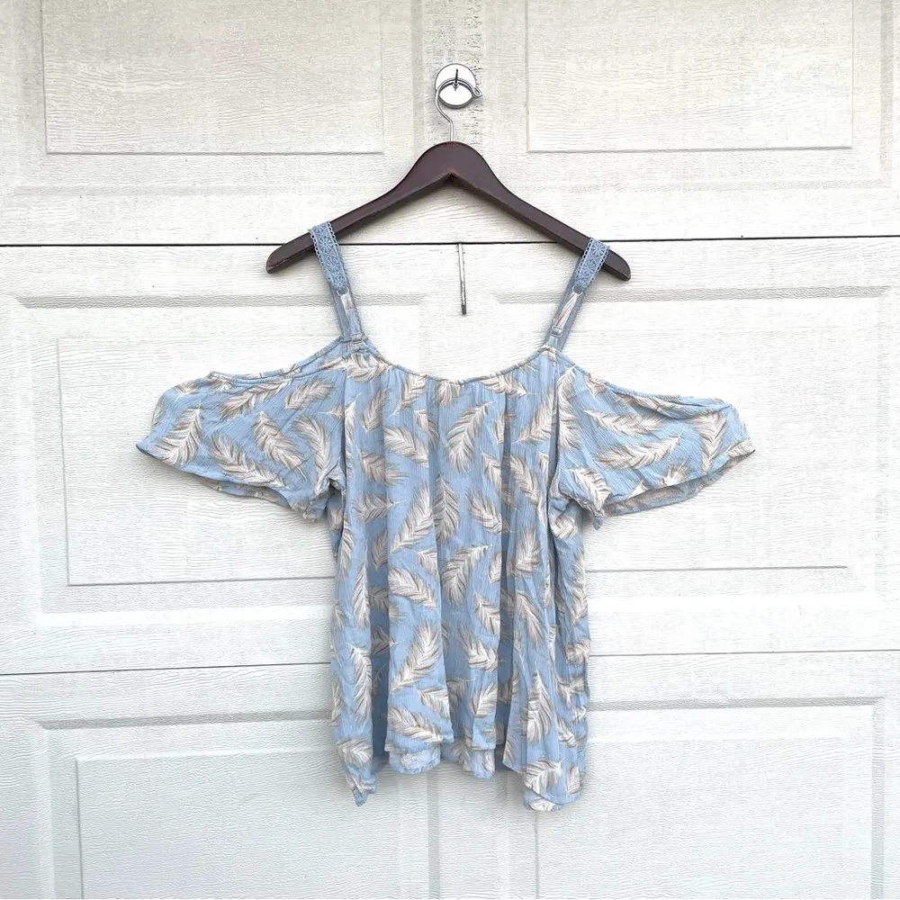 Torrid Womens Shirt Blue Plus Feather Cold Shoulder Flutter Sleeve Plus 1X - Image 4