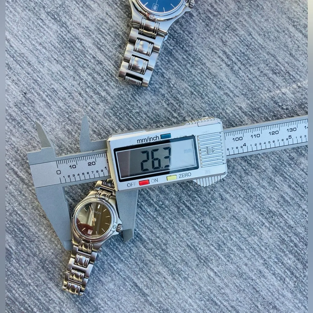 Authentic GUCCI watches for HER👒and HIM 🎩 - Image 9