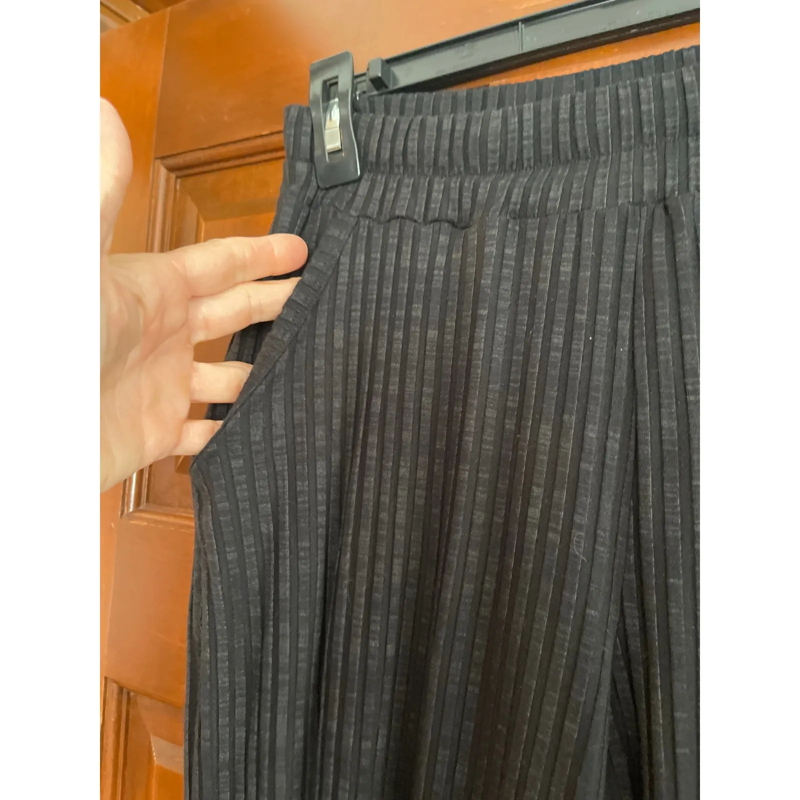 Amour vert ribbed jogger black M - Image 2