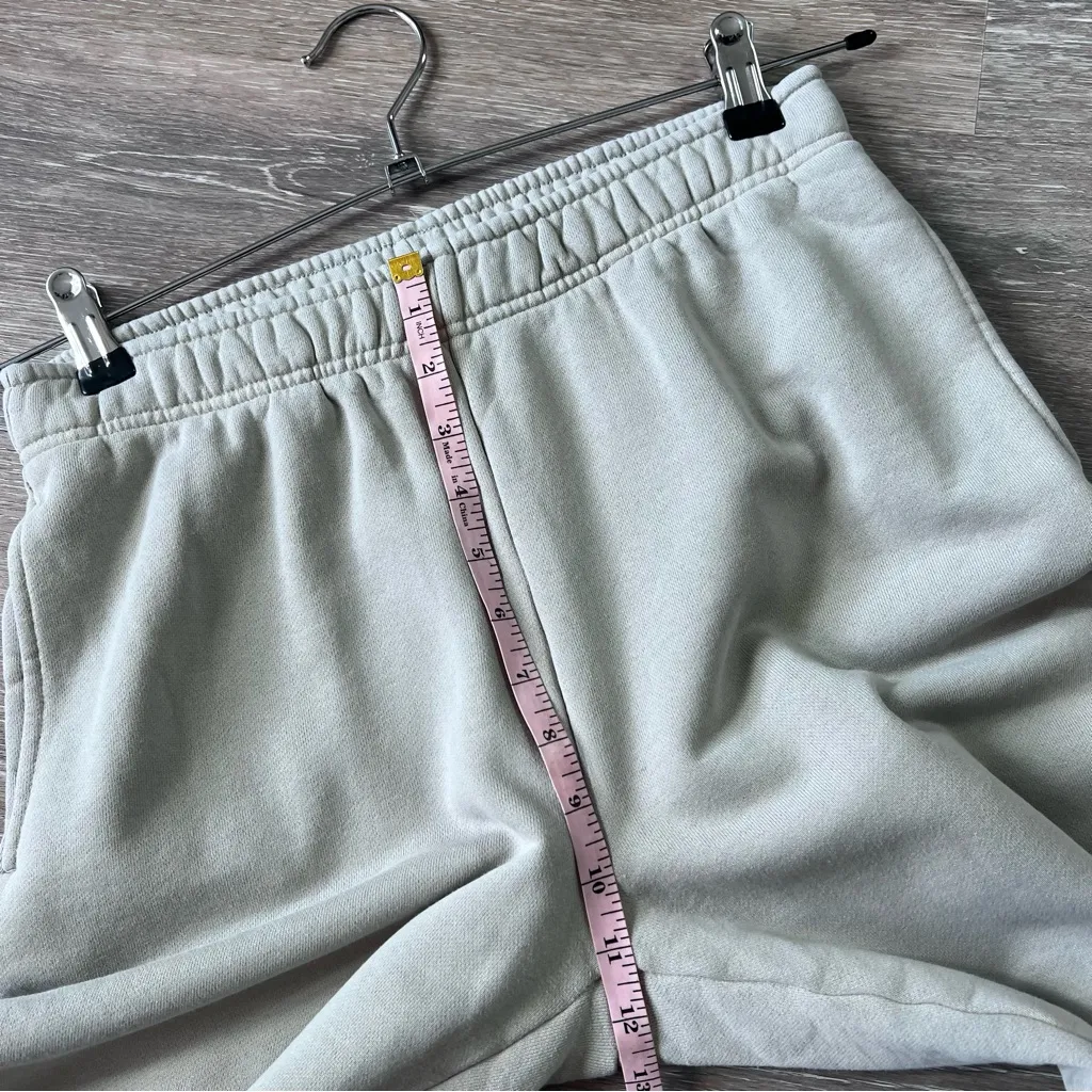 TNA cozy fleece light‎ gray sweatpants - Image 3