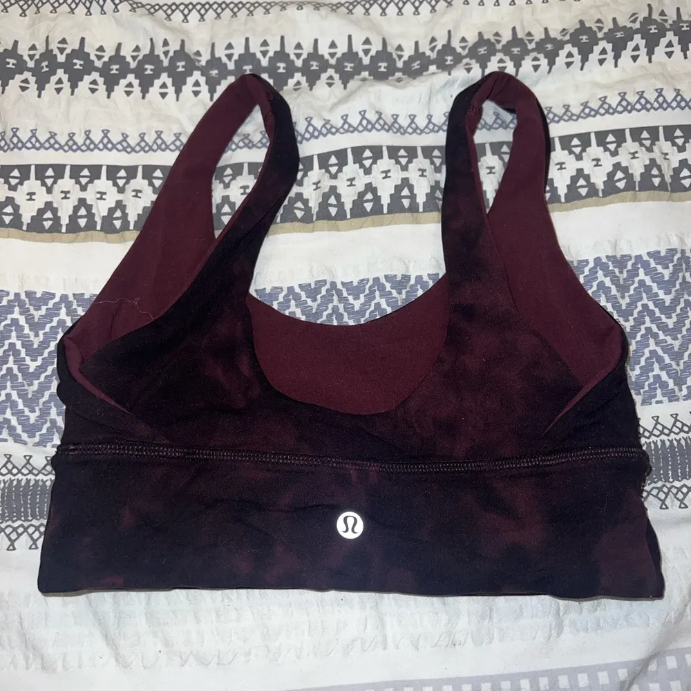 Lululemon Reversible Align Bra - Diamond Dye Cassis Black/Cassis
Size 6 A/B Cups - Image 2