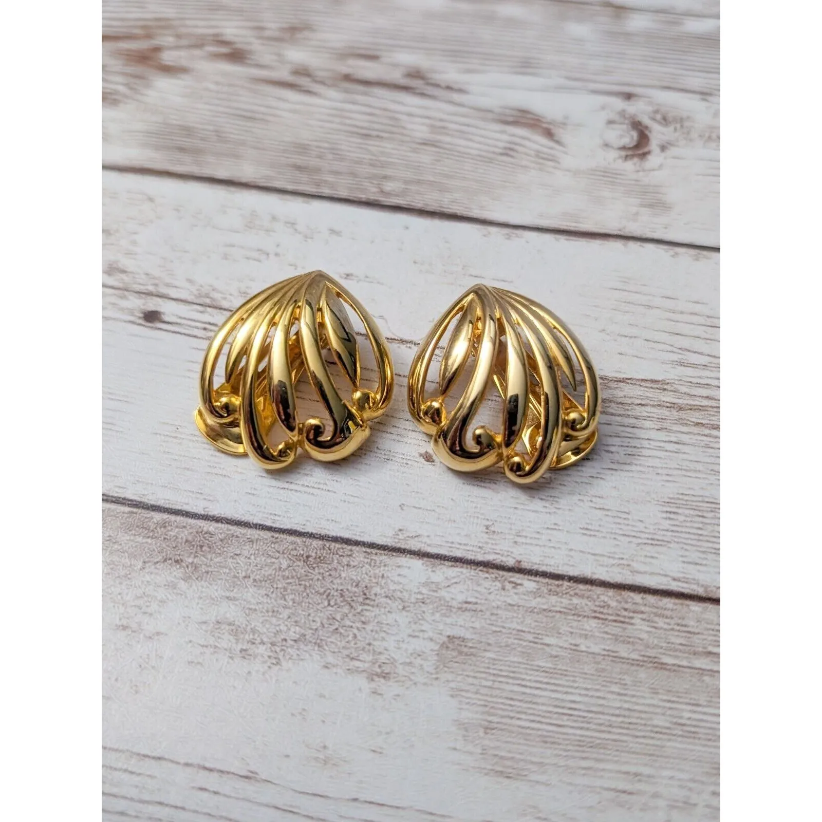 Vintage Clip On Earrings - Image 2
