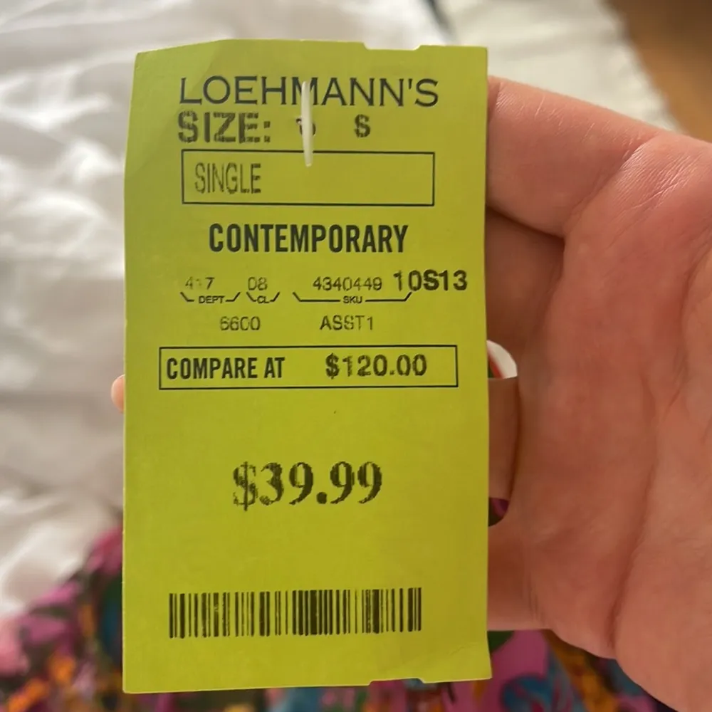 *NWT* Single Pink Floral Flowy Blouse with Ribbon Tie - Image 6