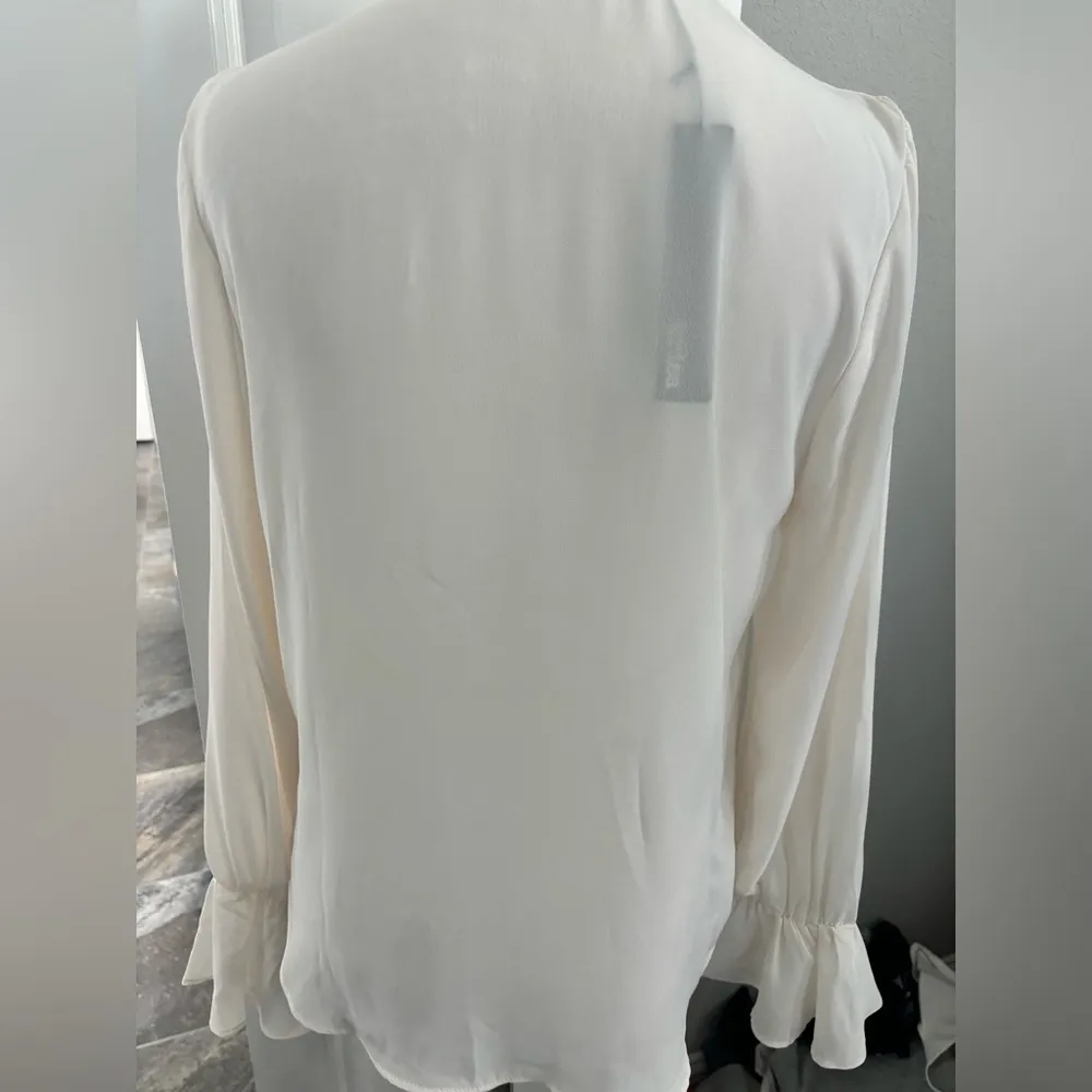 Krisa NWT Small Blouse - Image 2