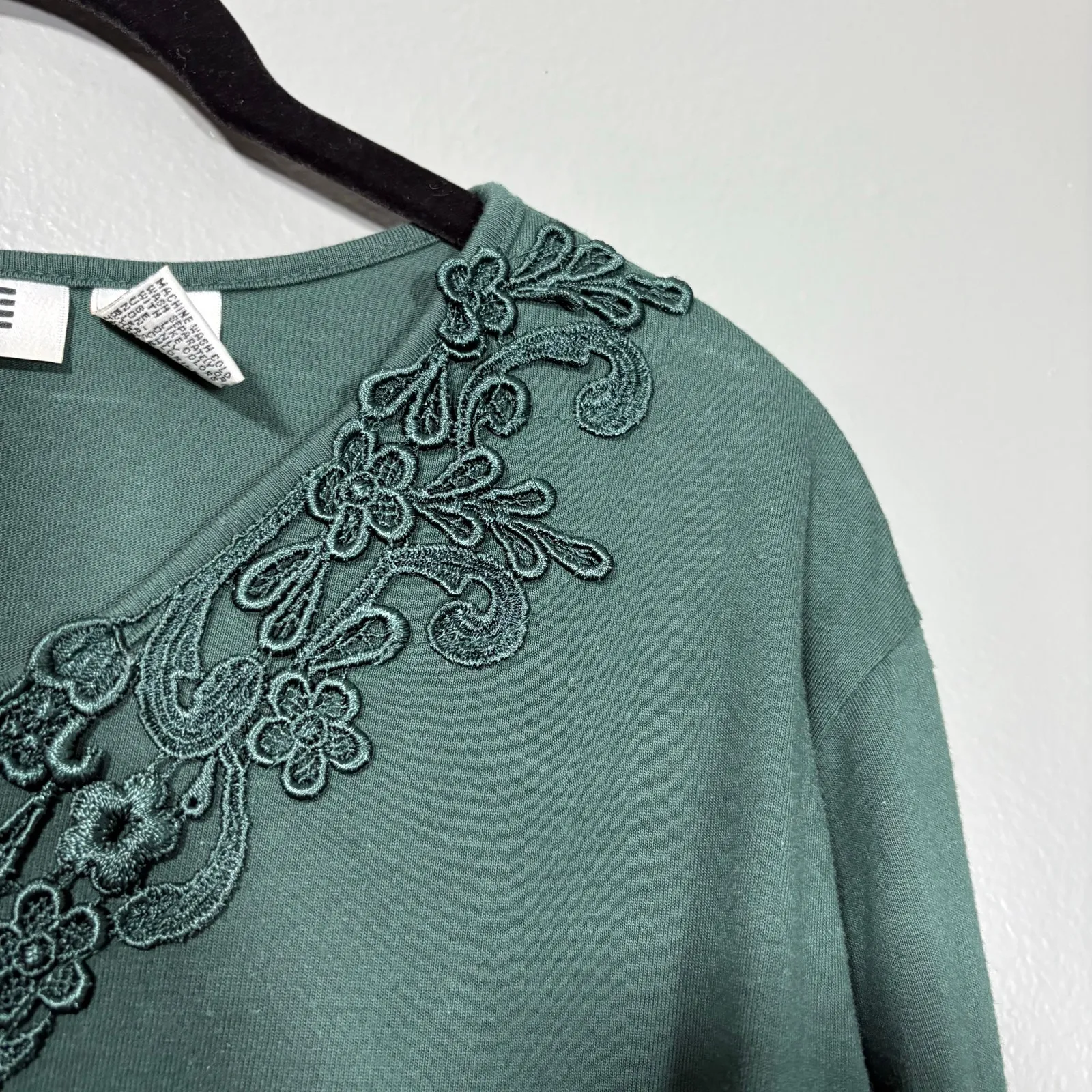 Gitano Women's Vintage 1990's Forest Green Lace Neck Tee - Image 2