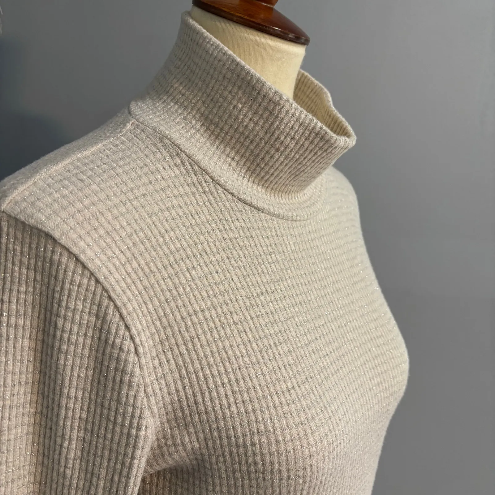 Y2K ABERCROMBIE & FITCH cream sparkle mock neck long sleeve top, size large - Image 2