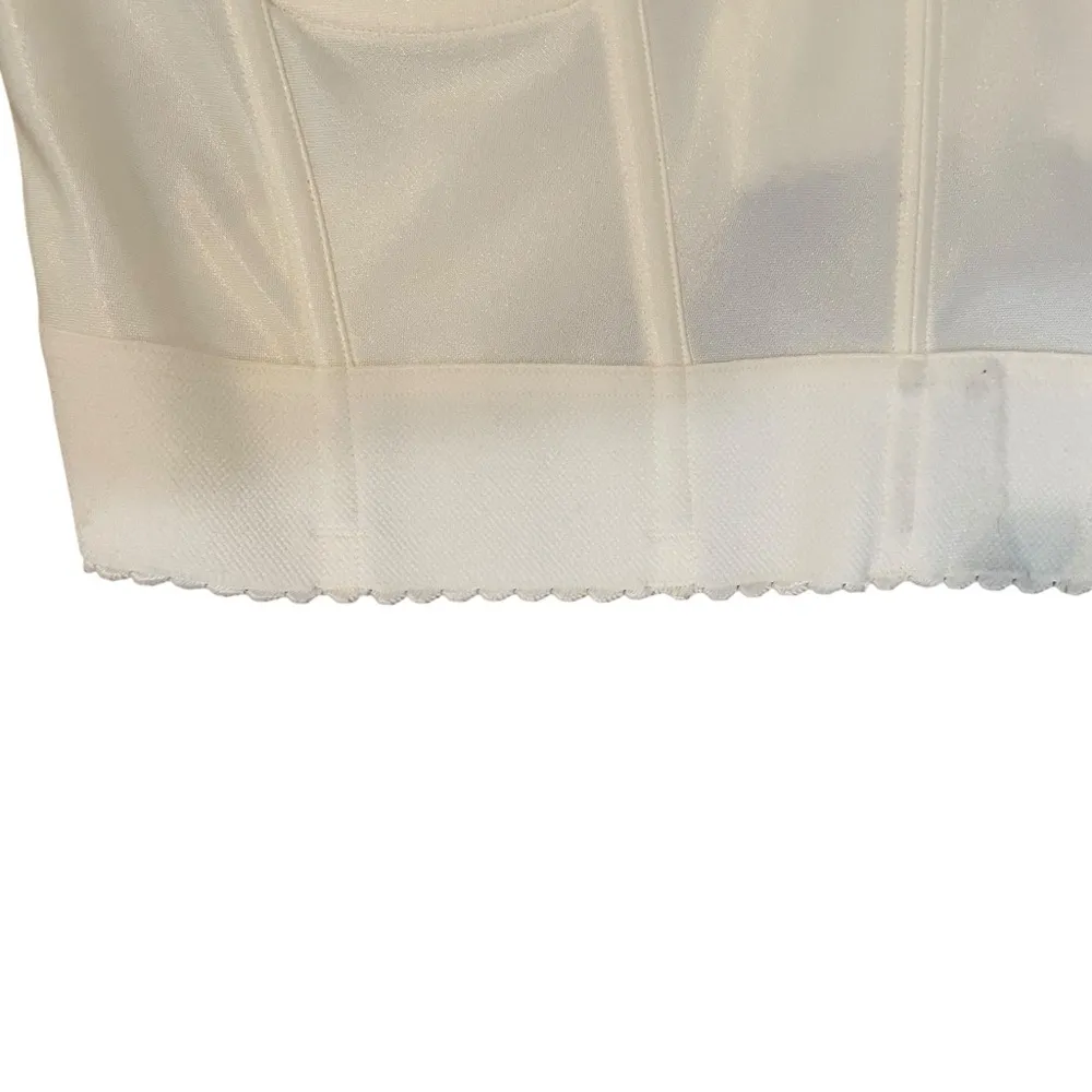 Dominique Women's Noemi Backless Strapless Bustier Bridal Bra Ivory Size 42D - Image 4