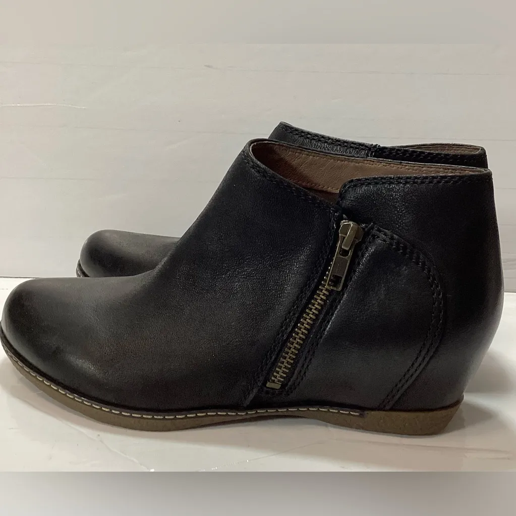 Dansko Leyla hidden wedge bootie in black leather, size 38 - Image 5