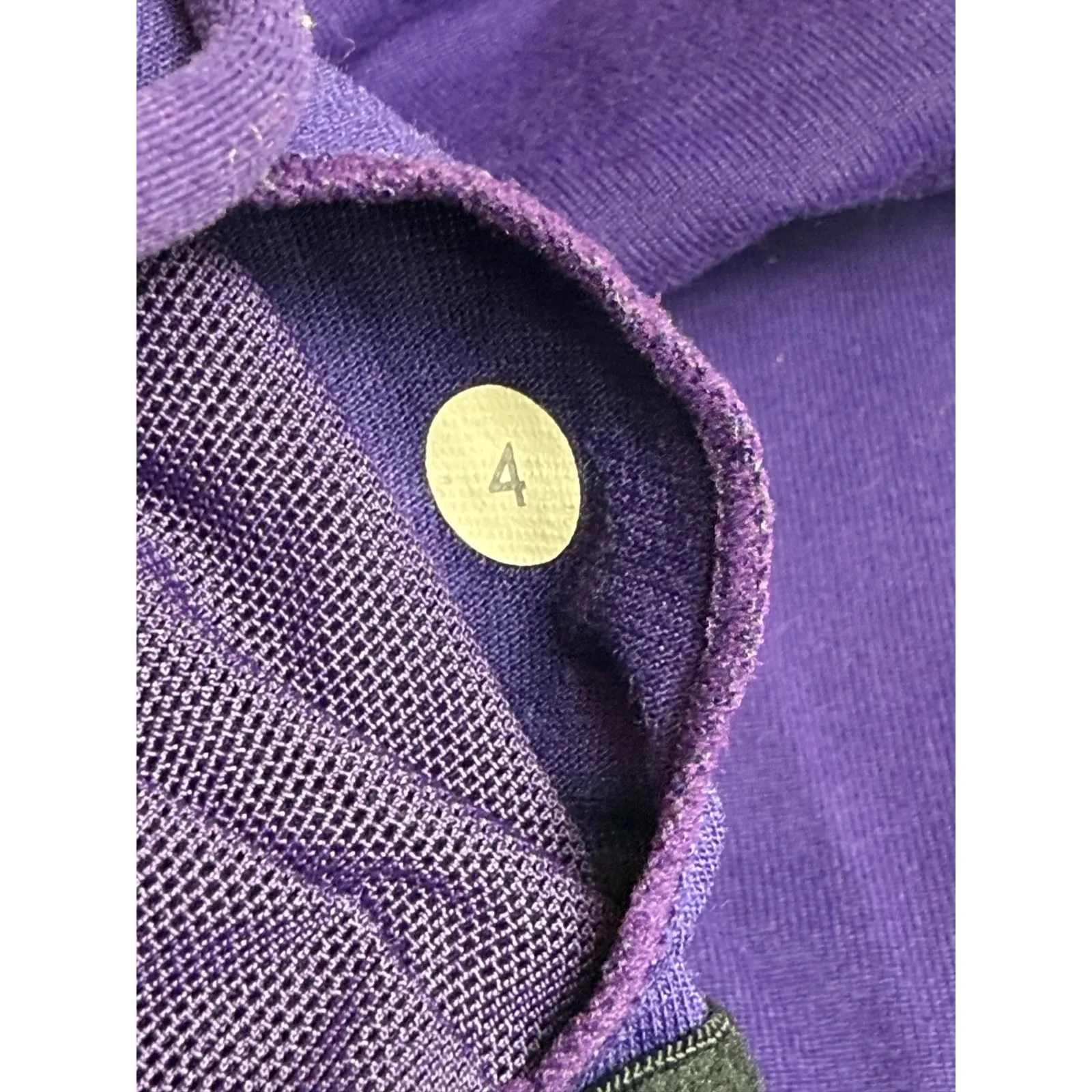 Lululemon Purple Tank Top Built In Bra‎ Yoga Workout Athleisure Size 4 - Image 5