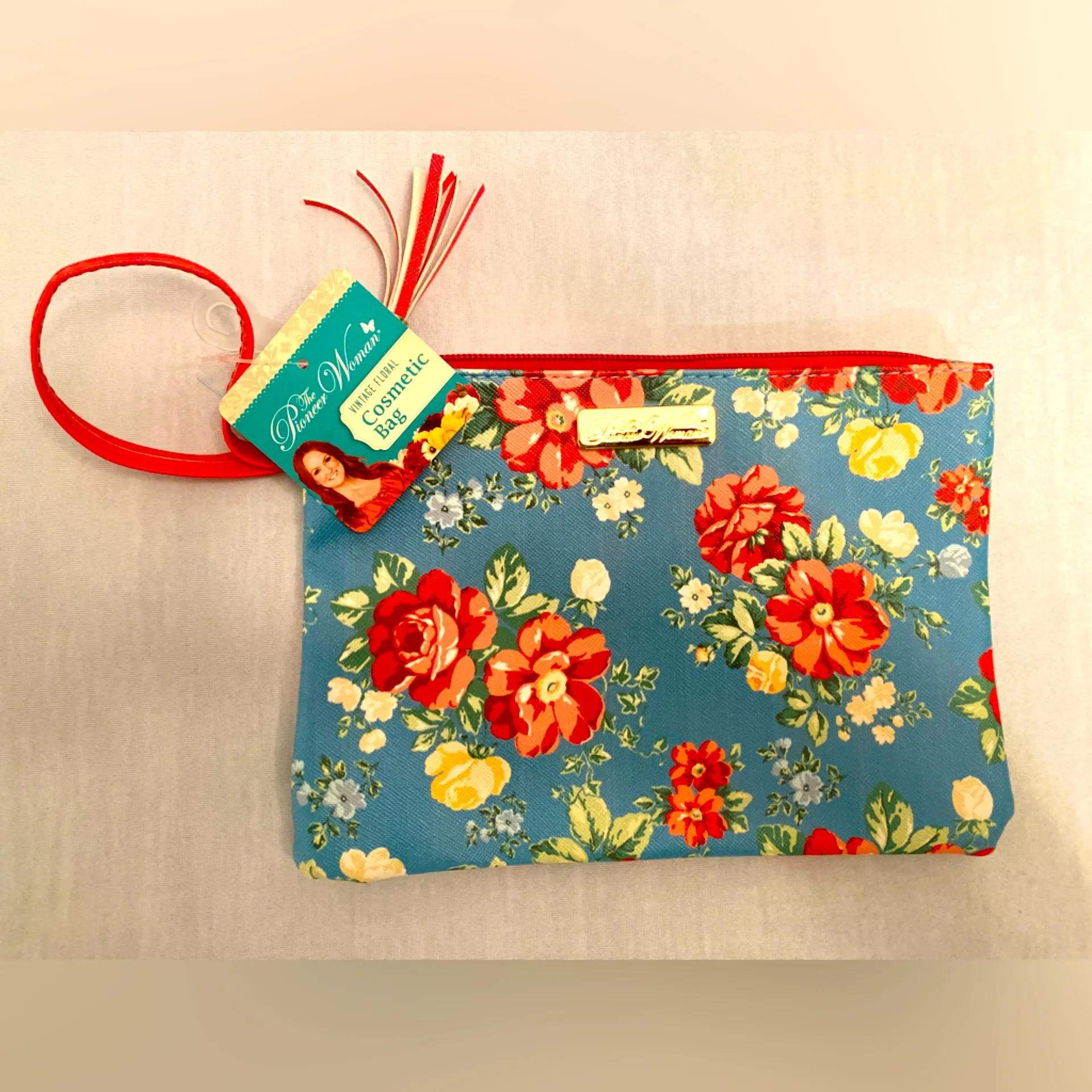 The Pioneer Woman Vintage Floral Cosmetic Bag‎ - Image 2