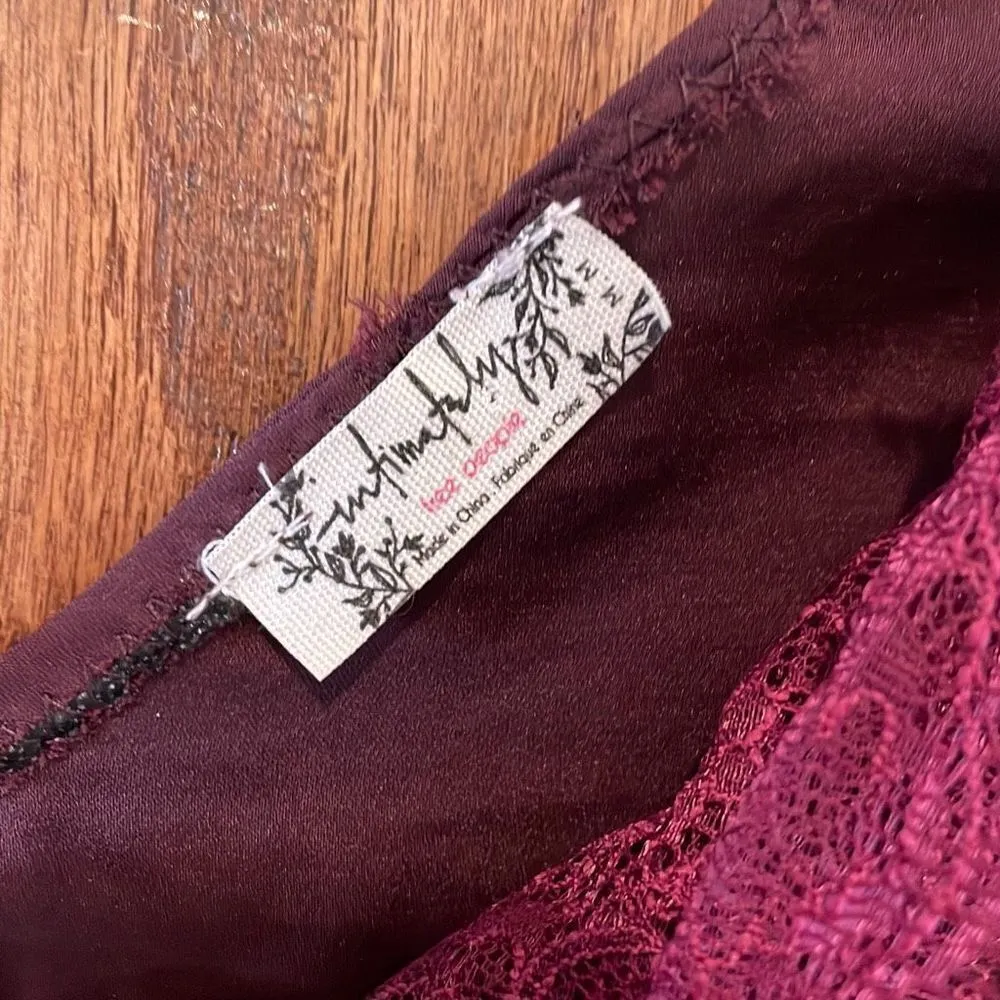 Free people intimately free lace bandeau vneck tank size m - Image 6