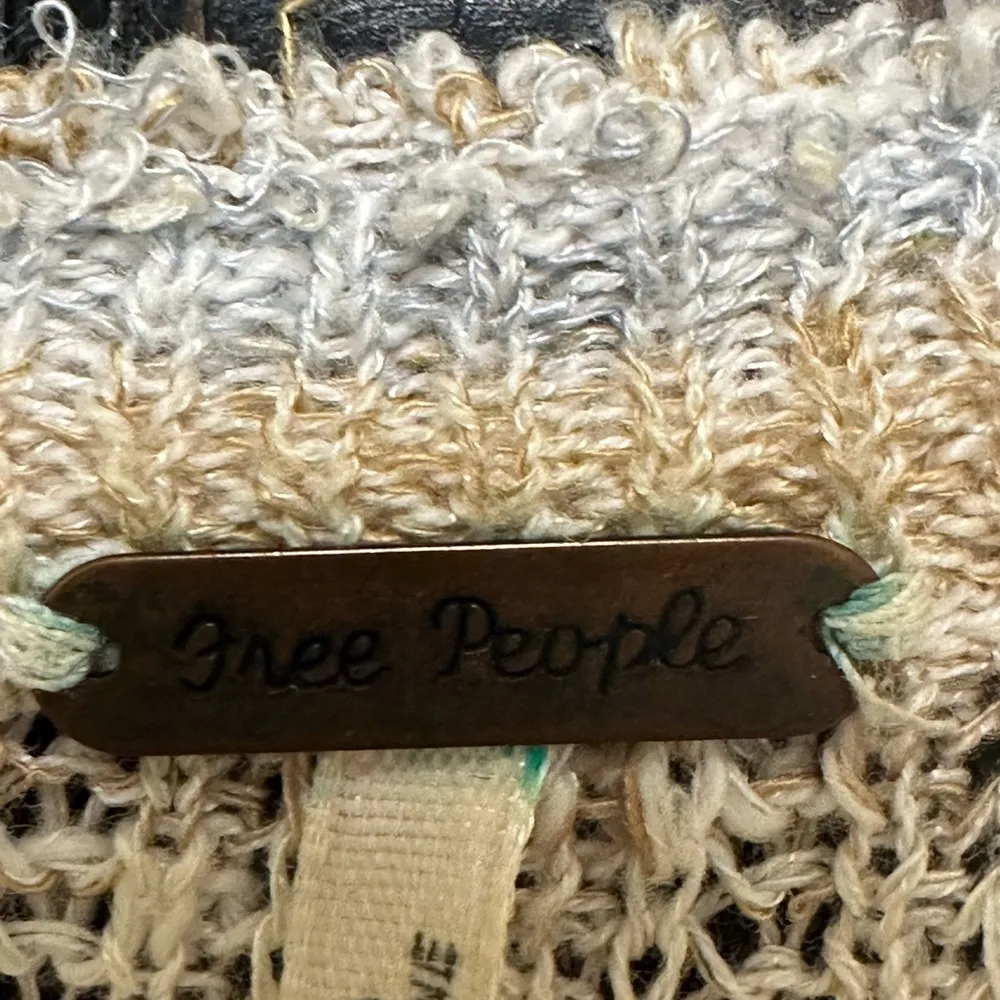 Free people long pullover knit coverup - Image 3