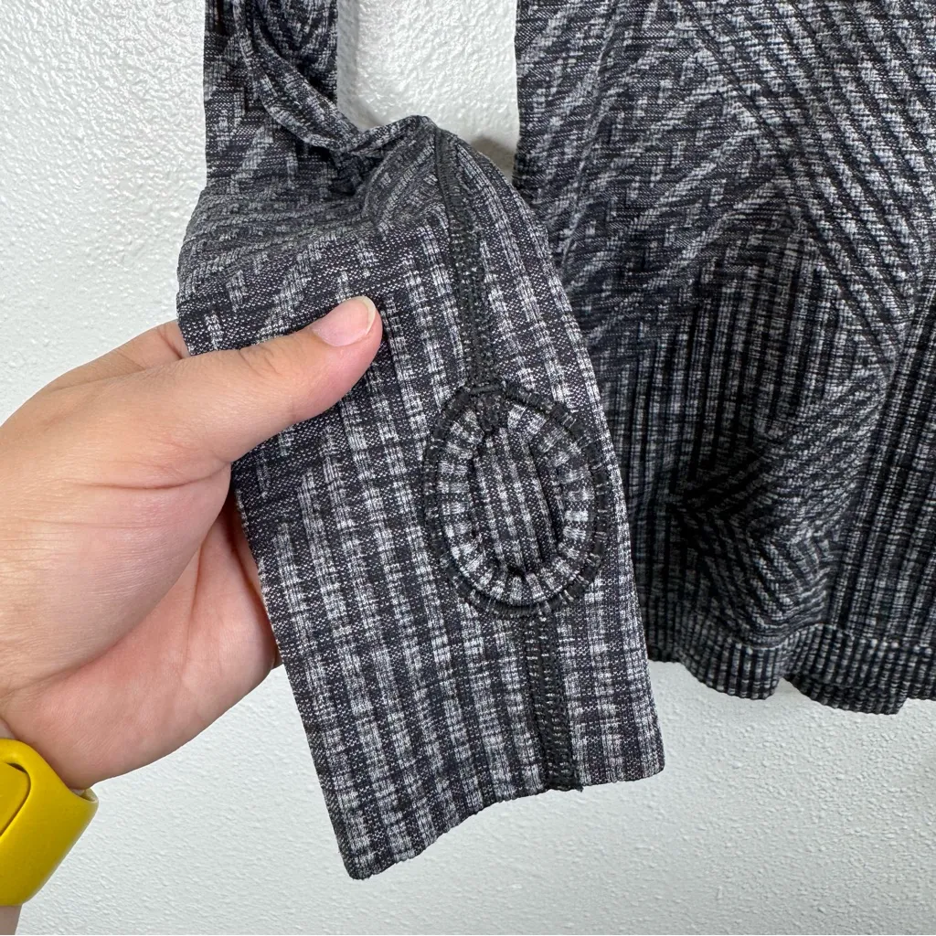 Lululemon Rest Less Pullover (First Release) Heathered Black - Image 4