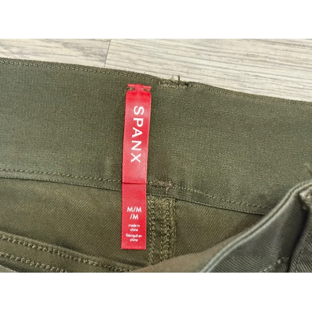 Spanx Stretch Twill Ankle Cargo Pant Green NWT Size M - Image 7