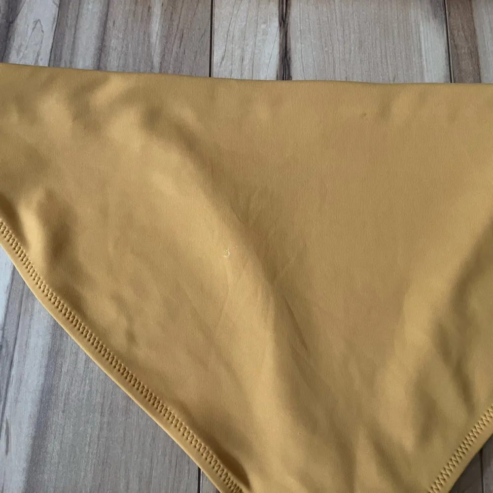 Athleta Sculpted Abyssinian Yellow Bikini Swimsuit W/Halter Women's Medium 32b/c - Image 3