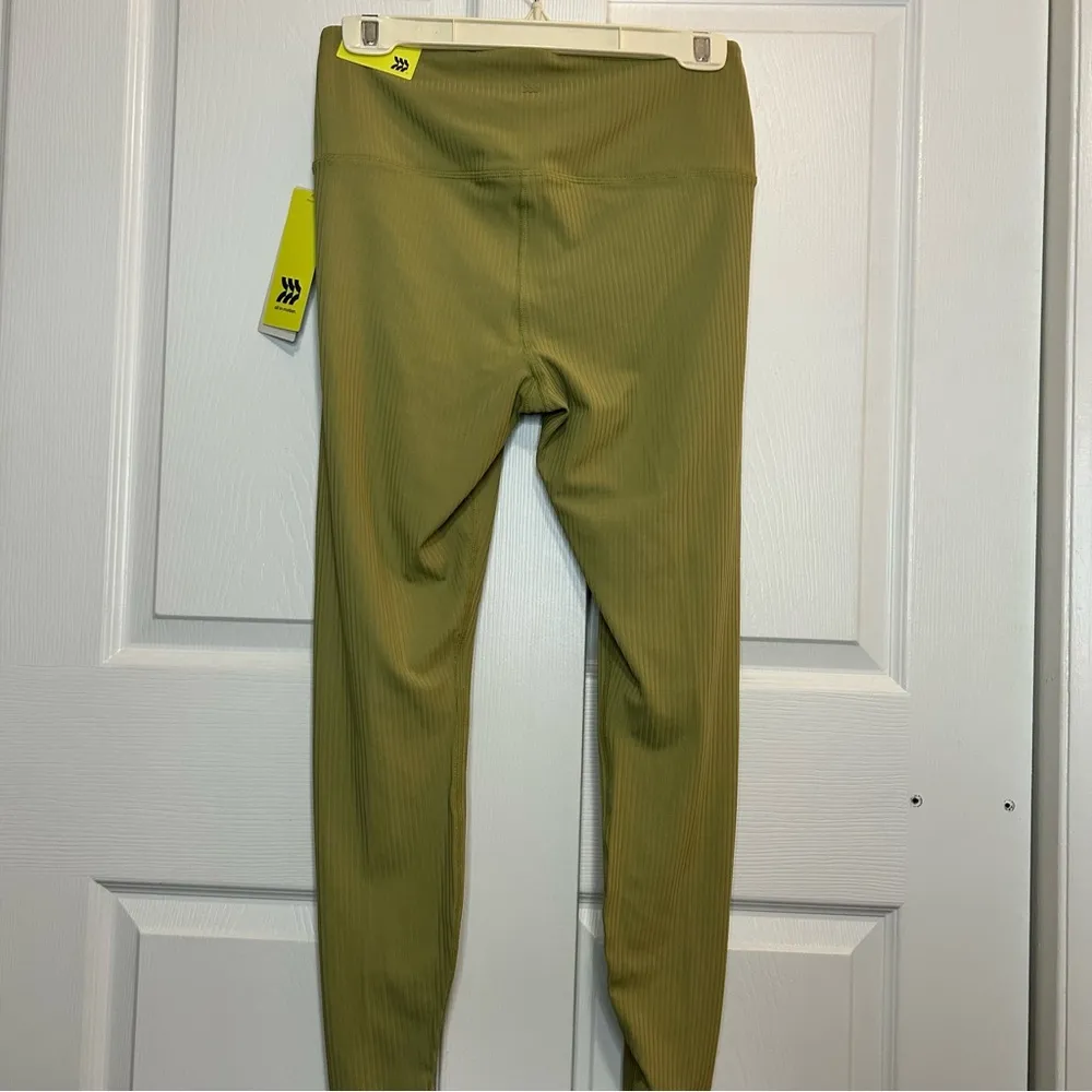 All in Motion Power Mesh Waistband Ribbed Leggings - Image 2