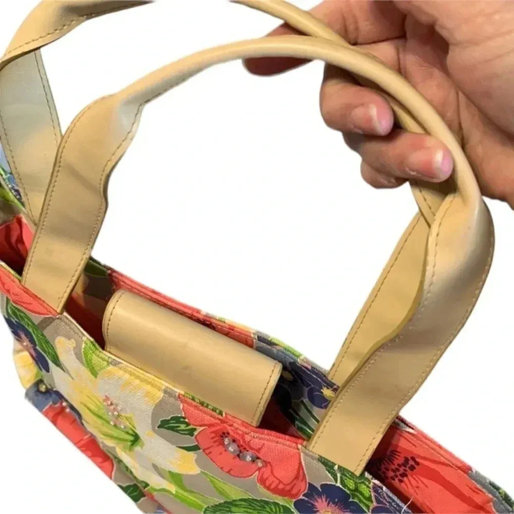 Bath and Body Works beautiful floral tote bag - Image 5