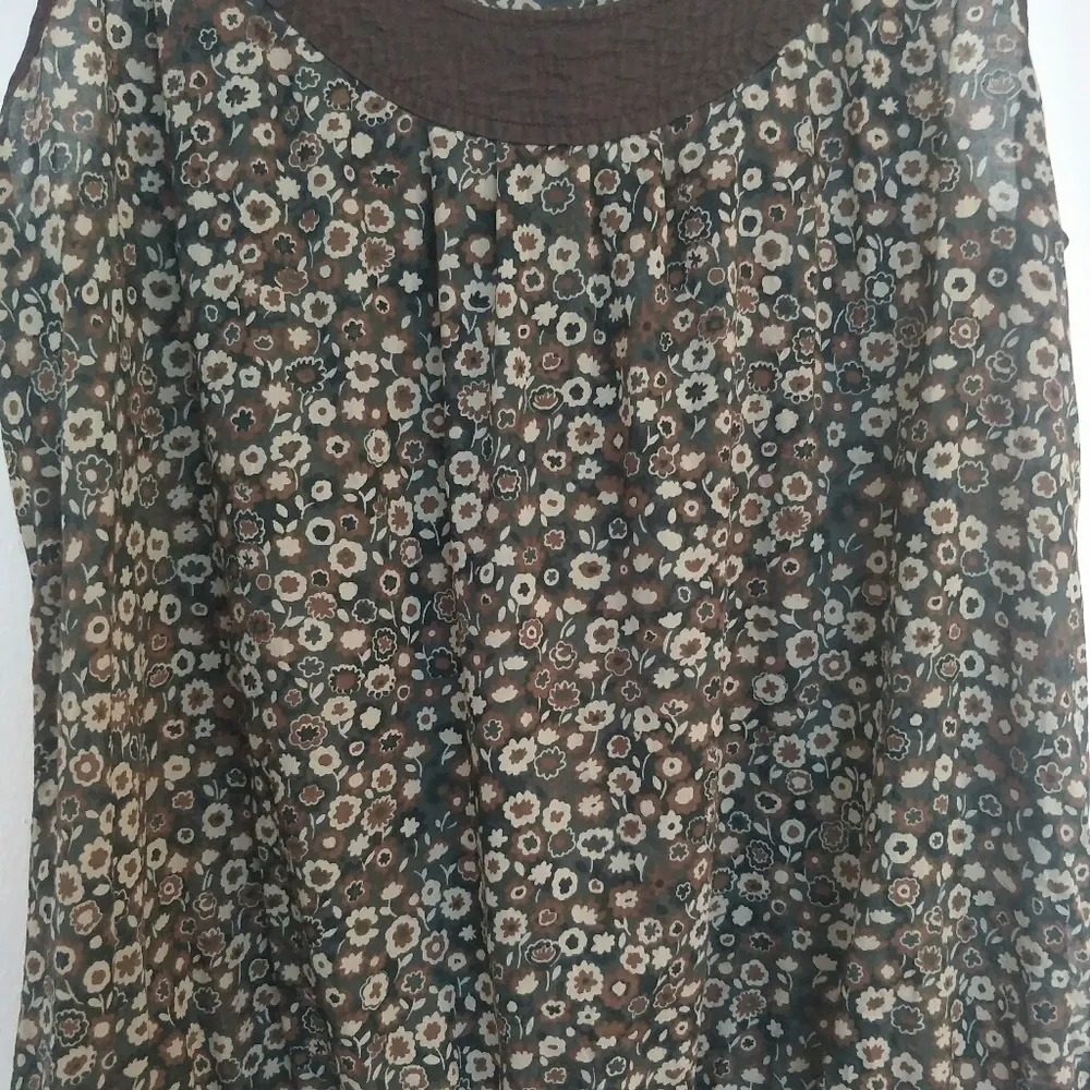Gap Flowers Maternity Top - Image 3