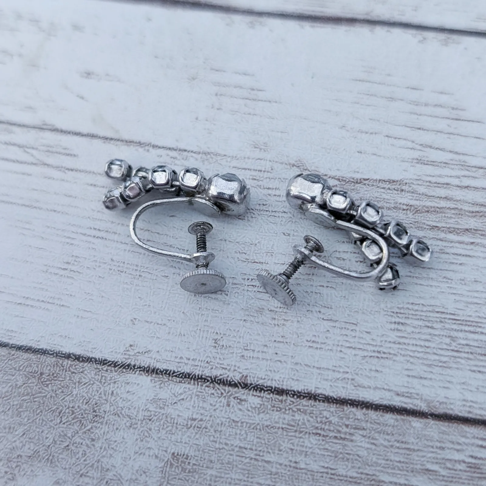 Vintage Screw Back Earrings 7/8" Clear Gem Dangle Silver - Image 3