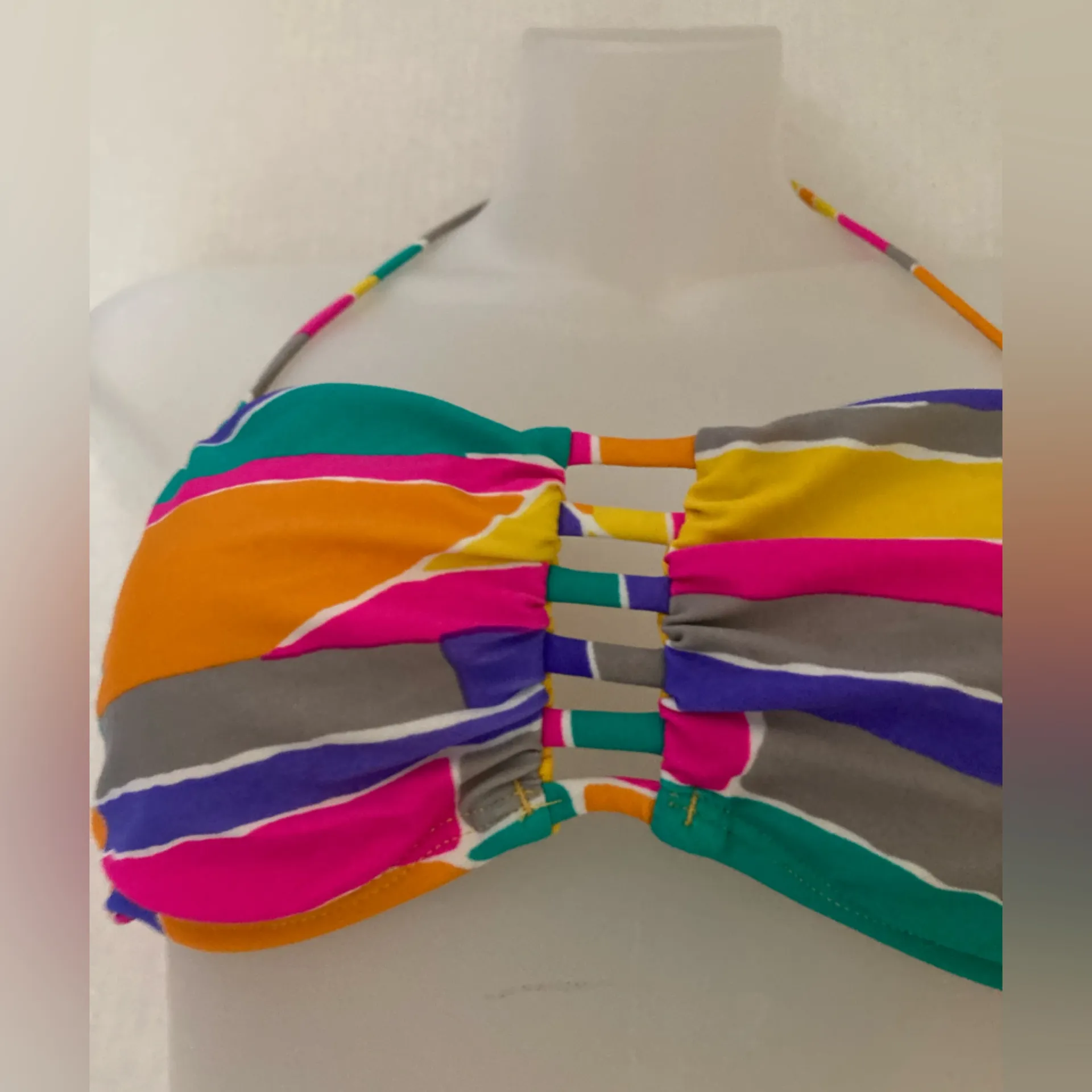 🌞NWT Raisins Multicolor Abstract Print Bandeau Top with Bottoms A - Image 5