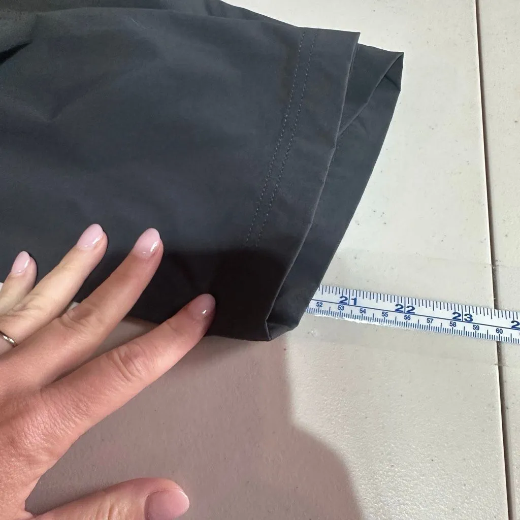 LL Bean Comfort Cycling Capris Pants‎ Removable Shorts Size Medium Black Hiking - Image 8