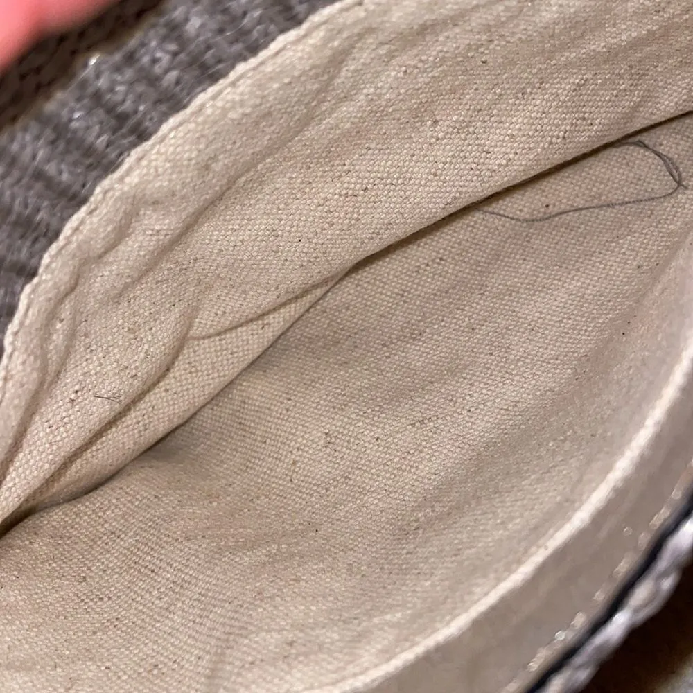 Sincerely Jules x Meredith Wendell Cross - Image 11