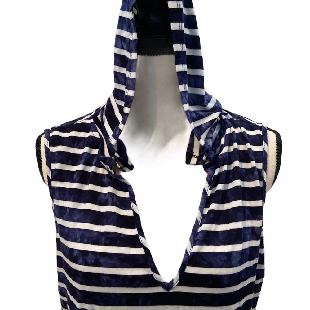 EUC Blue Curl L navy & white stripe hooded coverup Size L - Image 2