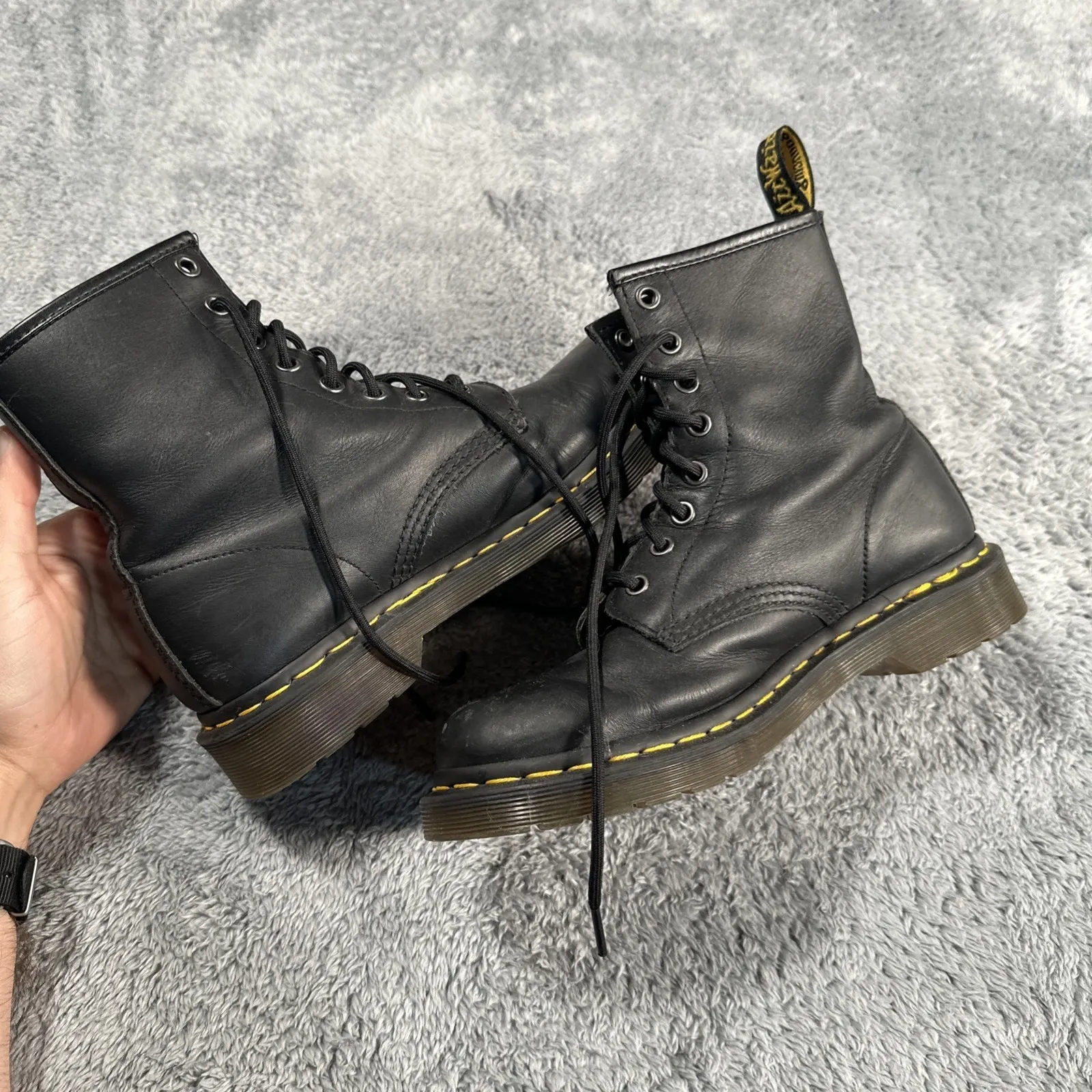 Women's Dr. Martens Lace up Boots SZ 7 BLK Leather Punk Goth Thick Soles Rubber Black - Image 9